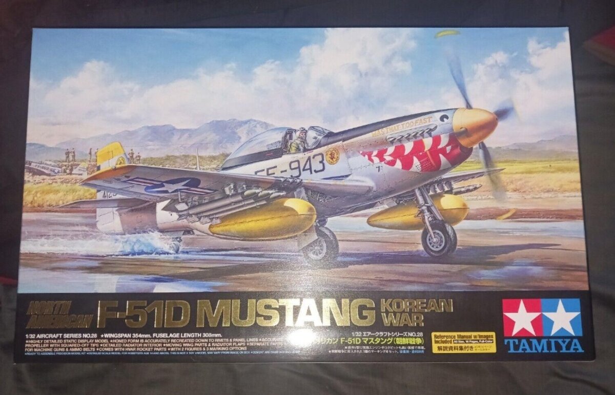 Tamiya 60328 1:32 North American F-51D Mustang Fighter Military Plane Kit