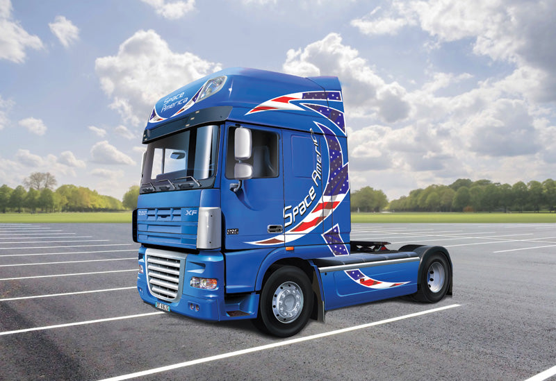 Italeri 553933 DAF XF-105 Space America Tractor Plastic Model Kit