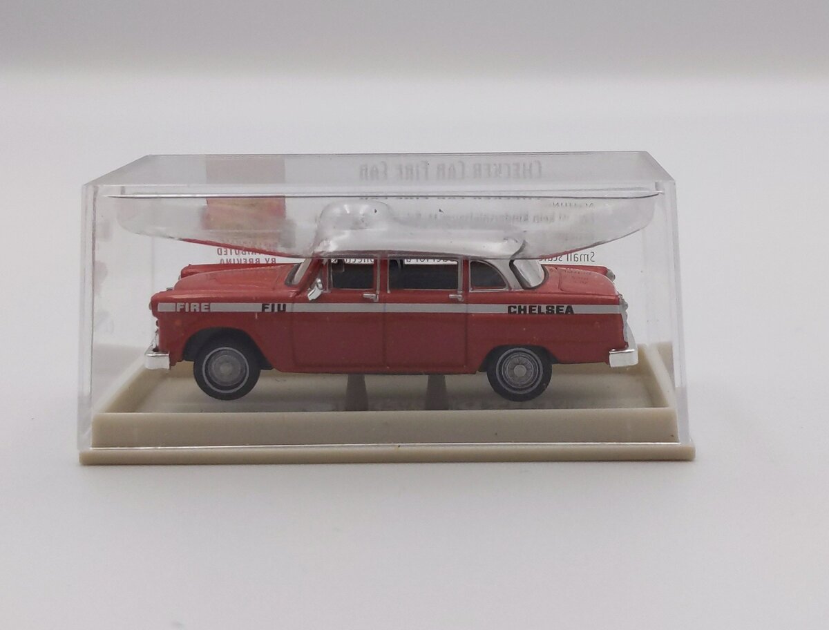 Brekina Automodelle 58930 HO Checker Cab Fire Car