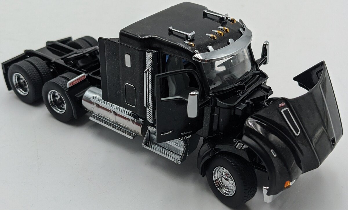 DieCast Masters 71060 1:50 Kenworth T880 SFFA 40 Sleeper Tandem Tractor