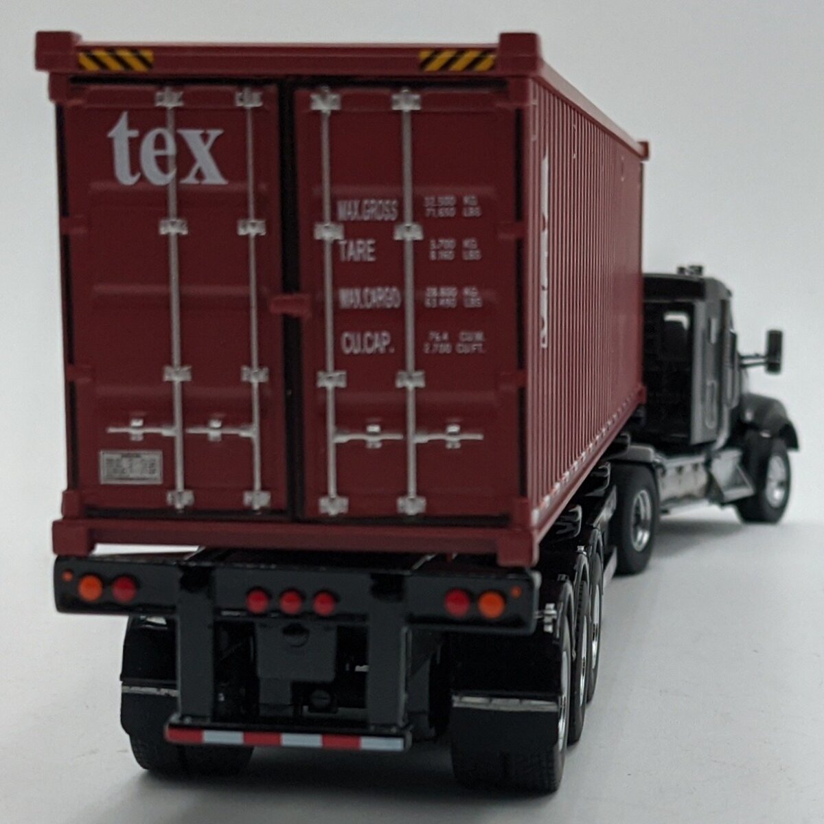 DieCast Masters 71060 1:50 Kenworth T880 SFFA 40 Sleeper Tandem Tractor