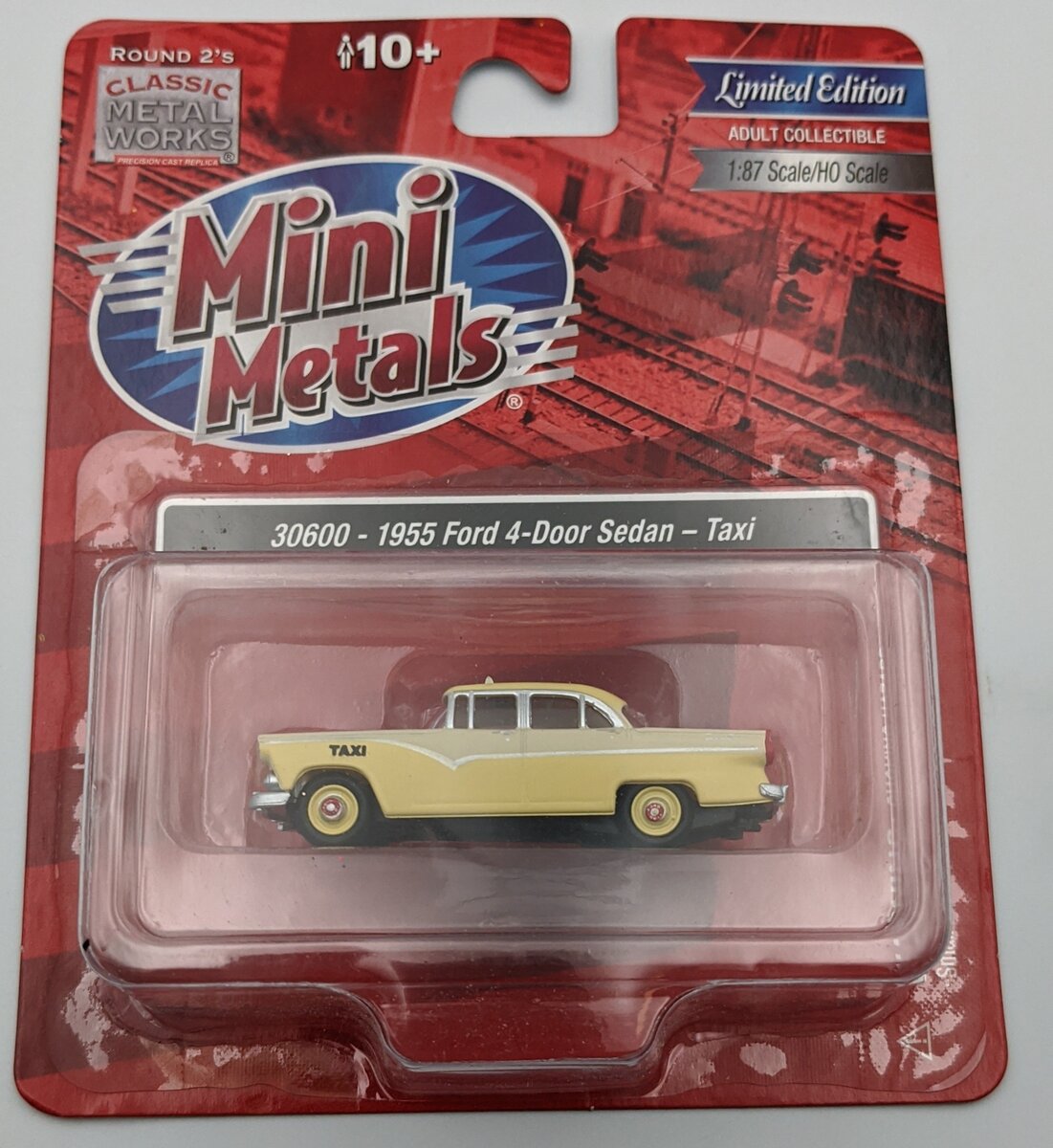 Classic Metal Works 30600 HO Mini Metals Yellow/White 1955 Ford Sedan Taxi