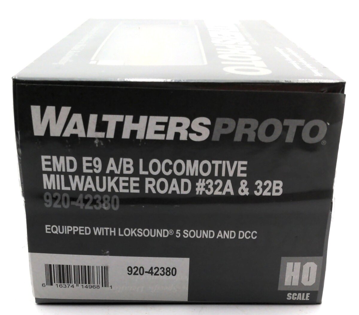 Walthers 920-42380 E9A-B DCC MILW #32A/32B