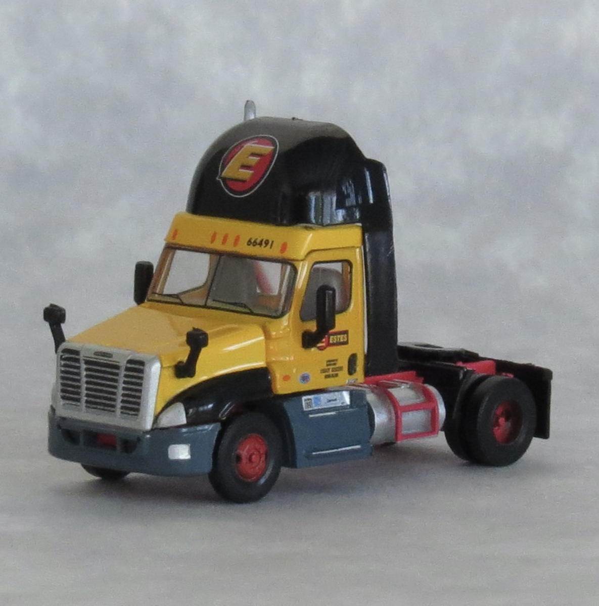 Trainworx Inc. 42594-03 N Estes Freightliner Cascadia LTL Truck #66885