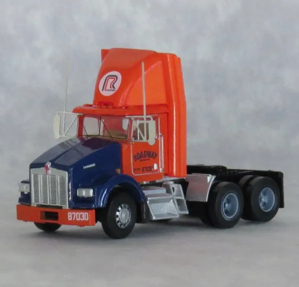 Trainworx Inc. 48084-01 N Roadway Kenworth T800 Cab #87030