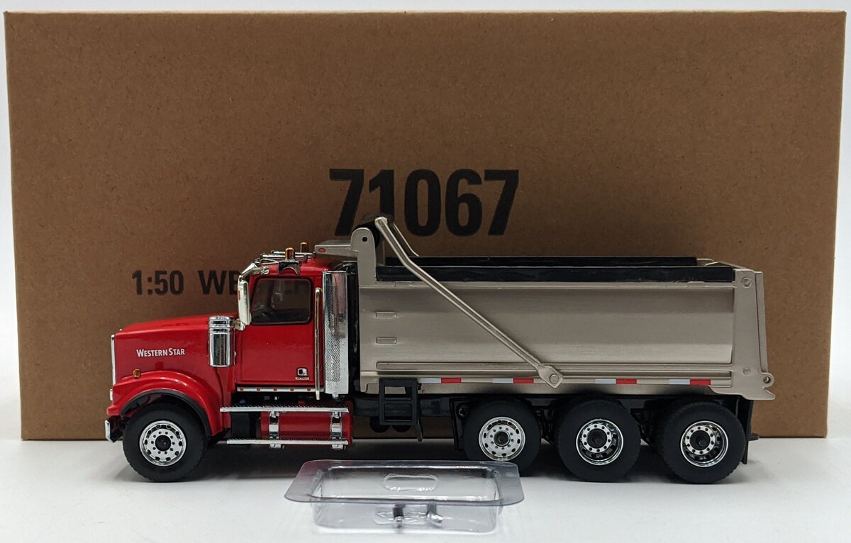 DieCast Masters 71067 1:50 Western Star 4900 SF Dump Truck w/Red Cab & Dump Body
