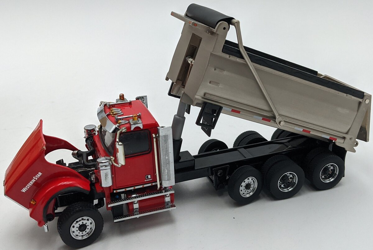 DieCast Masters 71067 1:50 Western Star 4900 SF Dump Truck w/Red Cab & Dump Body