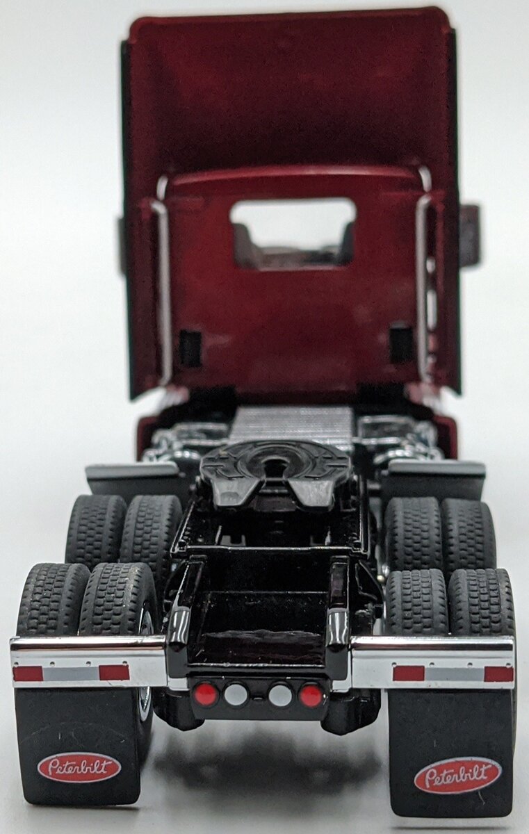 DieCast Masters 71068 1:50 Peterbilt 579 Day Cab Tractor
