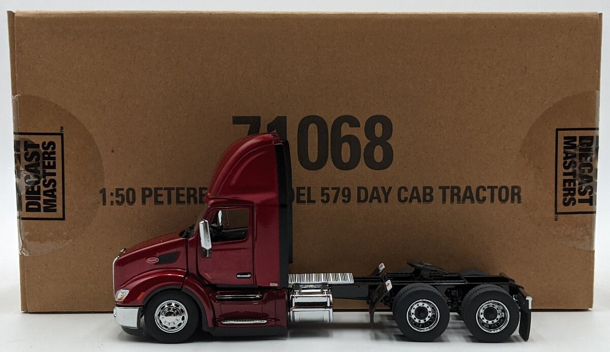 DieCast Masters 71068 1:50 Peterbilt 579 Day Cab Tractor