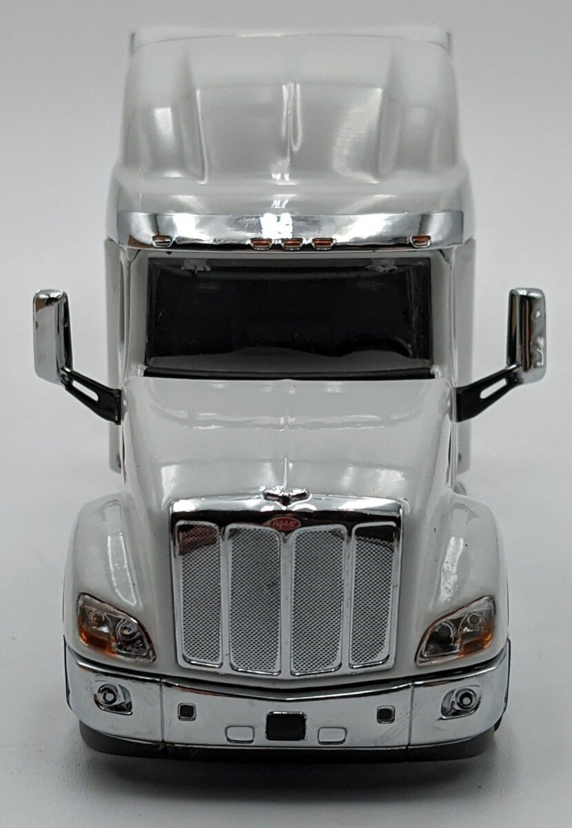 DieCast Masters 71072 1:50 Peterbilt 579 UltraLoft White Tractor