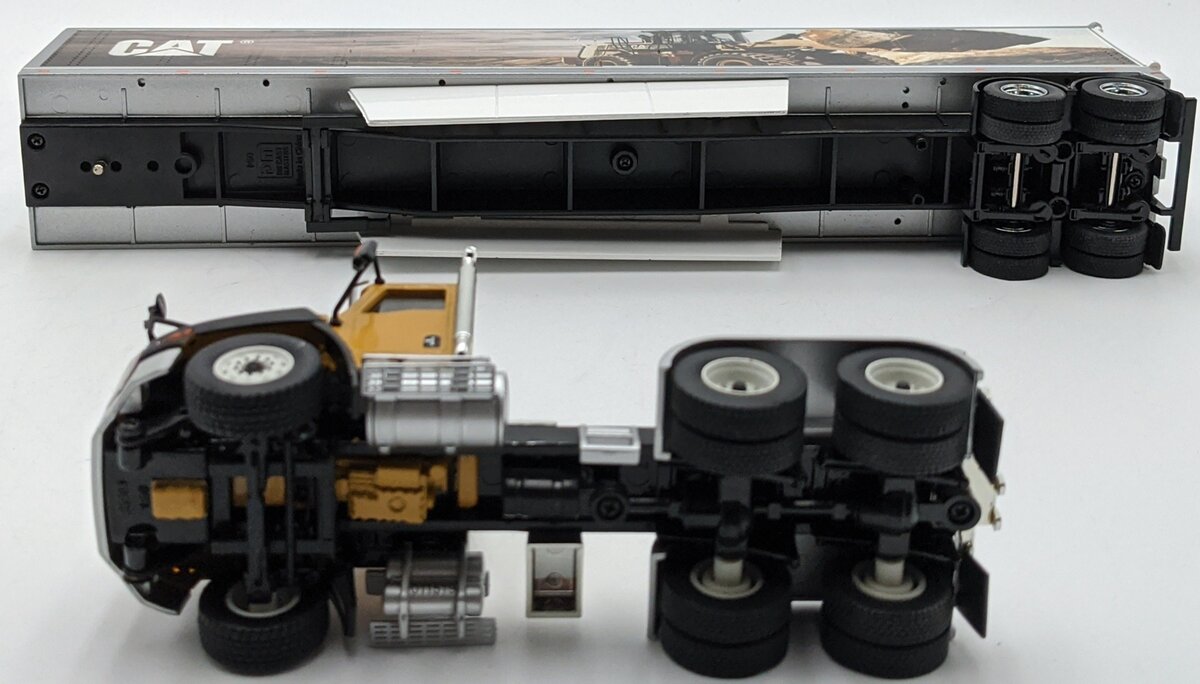 DieCast Masters 85666 1:50 Caterpillar CT660 Day Cab with Mural Dry Van Trailer