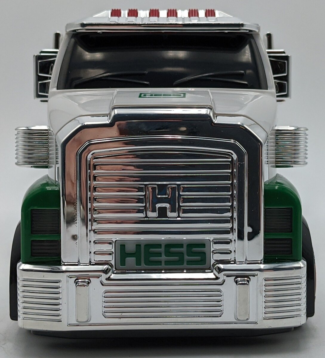 Hess 2014 Toy Truck and Space Cruiser with Scout