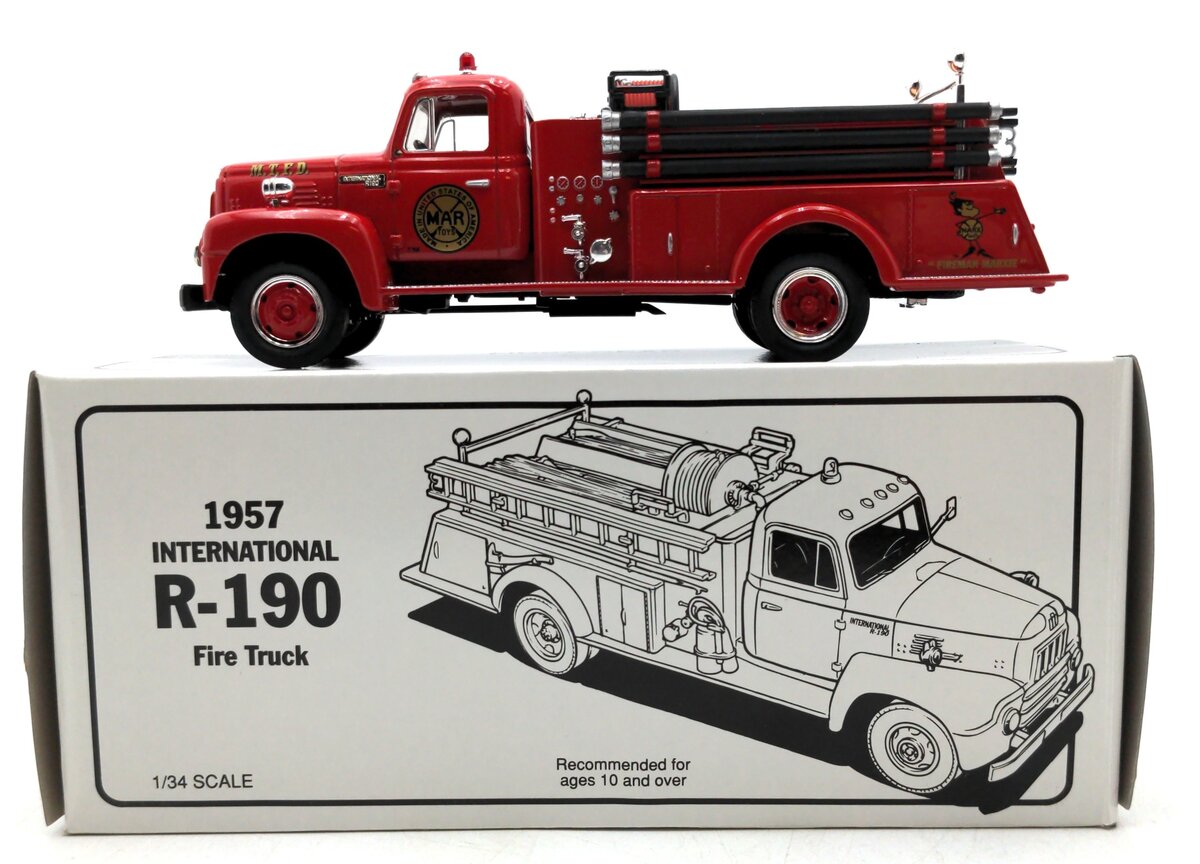 First Gear 19-0113 1:34 MTFD 1957 International R-190 Fire Truck