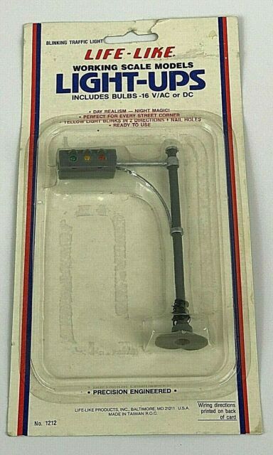 Life Like 01212 HO Blinking Traffic Light 16v AC/DC