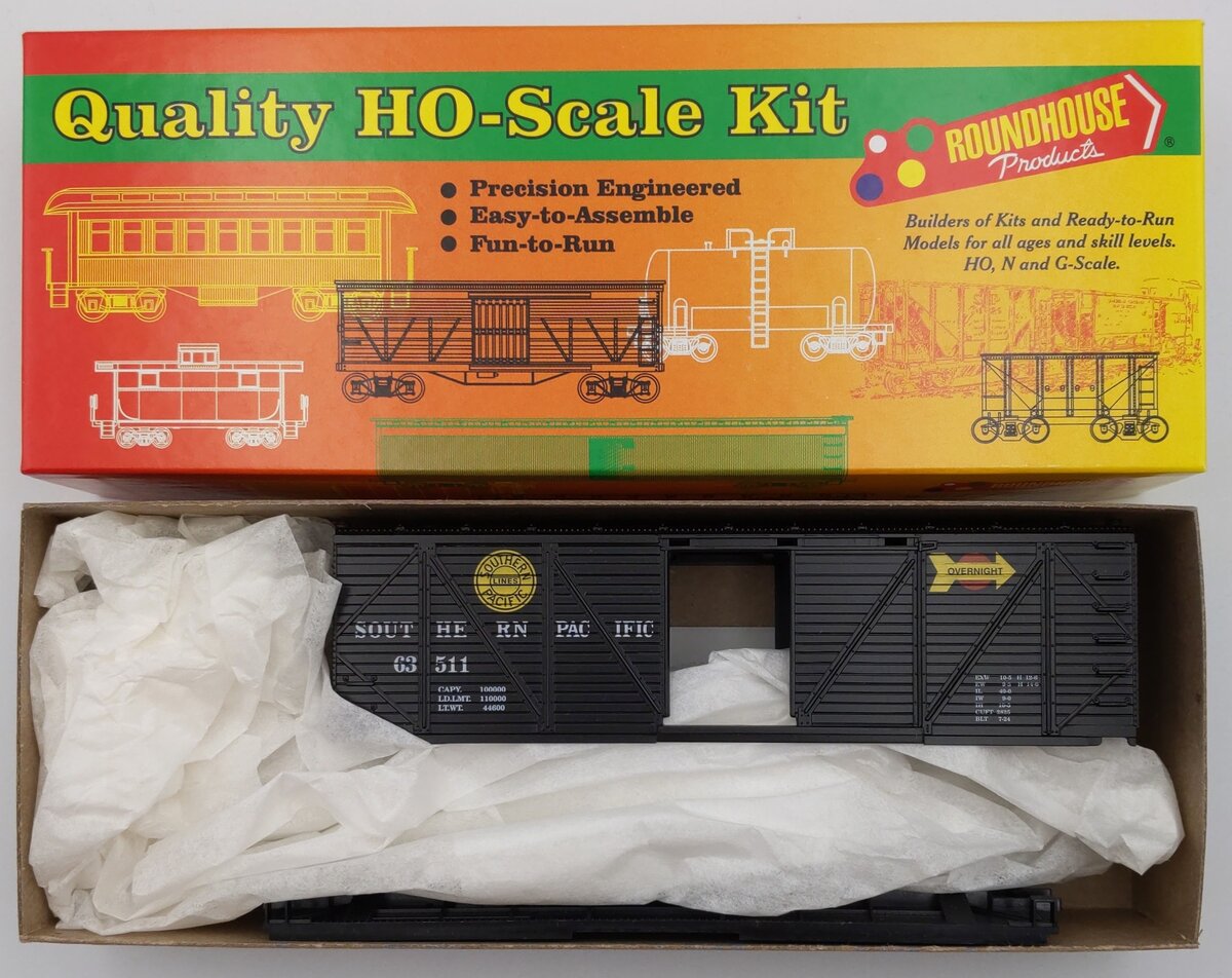 Roundhouse 1096 HO Southern Pacific 40' Truss-Side Boxcar Kit