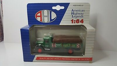 AHL L01042 1:64 Scale Diecast Purina Dog Chow Mack Model BM Truck