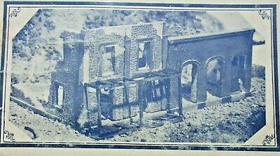 Classic Miniatures CM-22 HO "The Ruins" 2-In-1 Model Building Kit