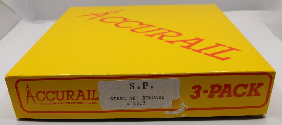 Accurail 3312 HO Scale Southern Pacific Steel 40' Boxcar Kit (Set of 3)