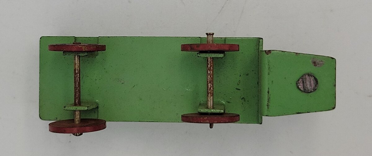 American Flyer 586A-1X3 Baggage Cart w/ Red Wheels and Porter Figure