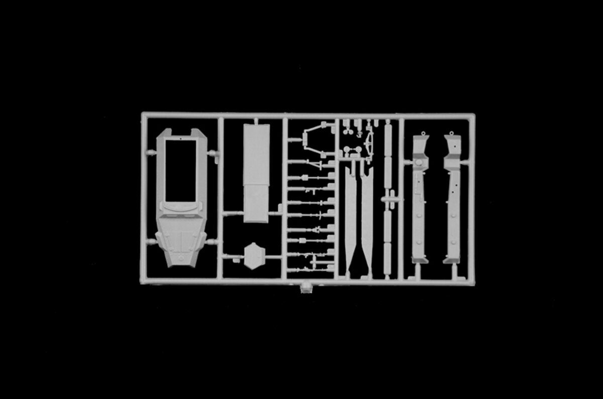 Italeri 7080 1:72 Sd. Kfz. 251/1 Wurfrahmen 40 Stuka zu Fuss Military Tank Kit