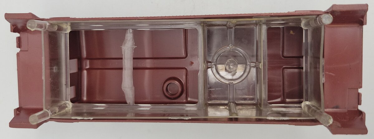 Lionel 6017-2 O Gauge SP Type Brown Caboose Shell with Window Insert