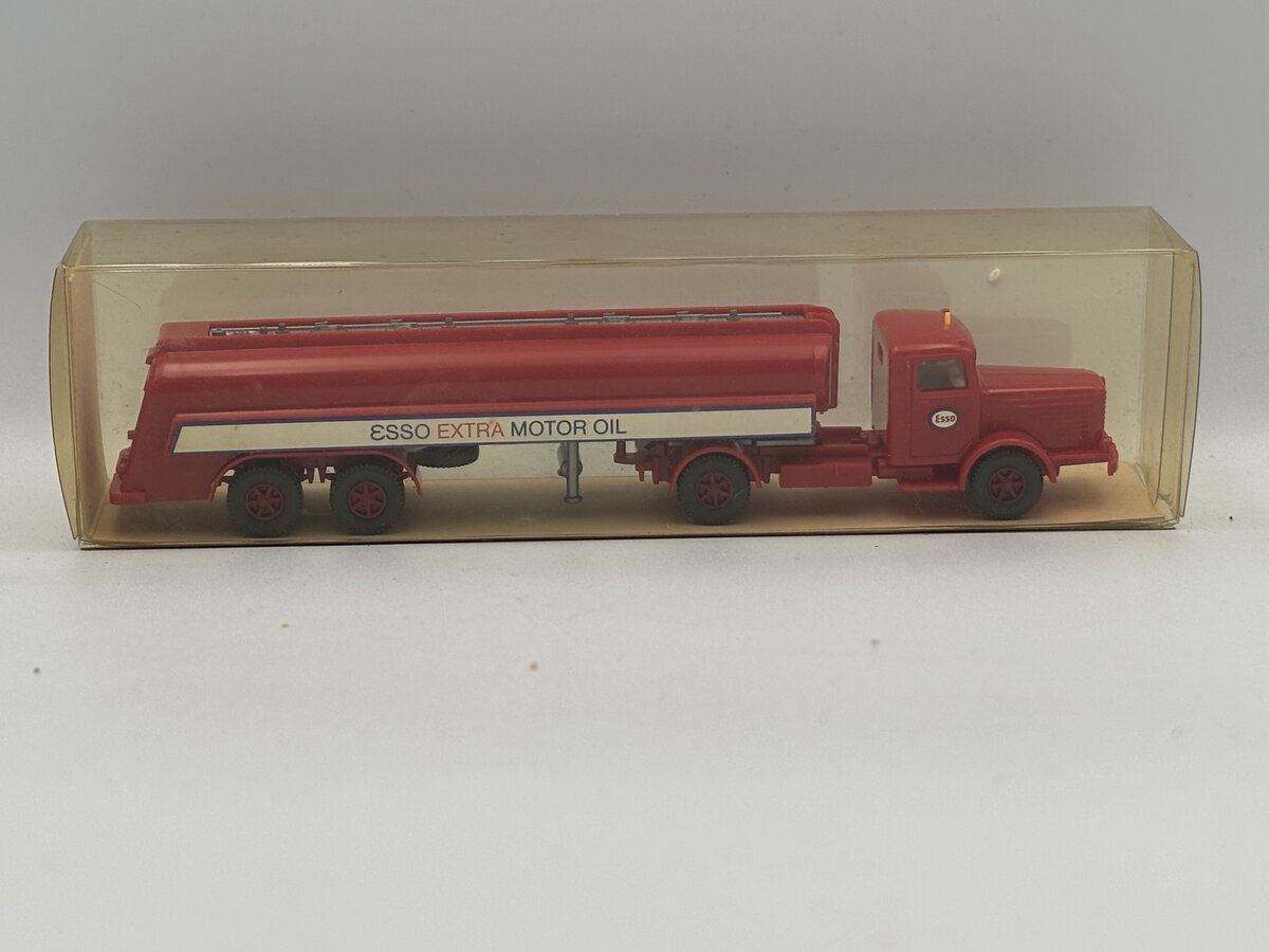 Wiking 24882 HO Esso Tank-Sattelzug
