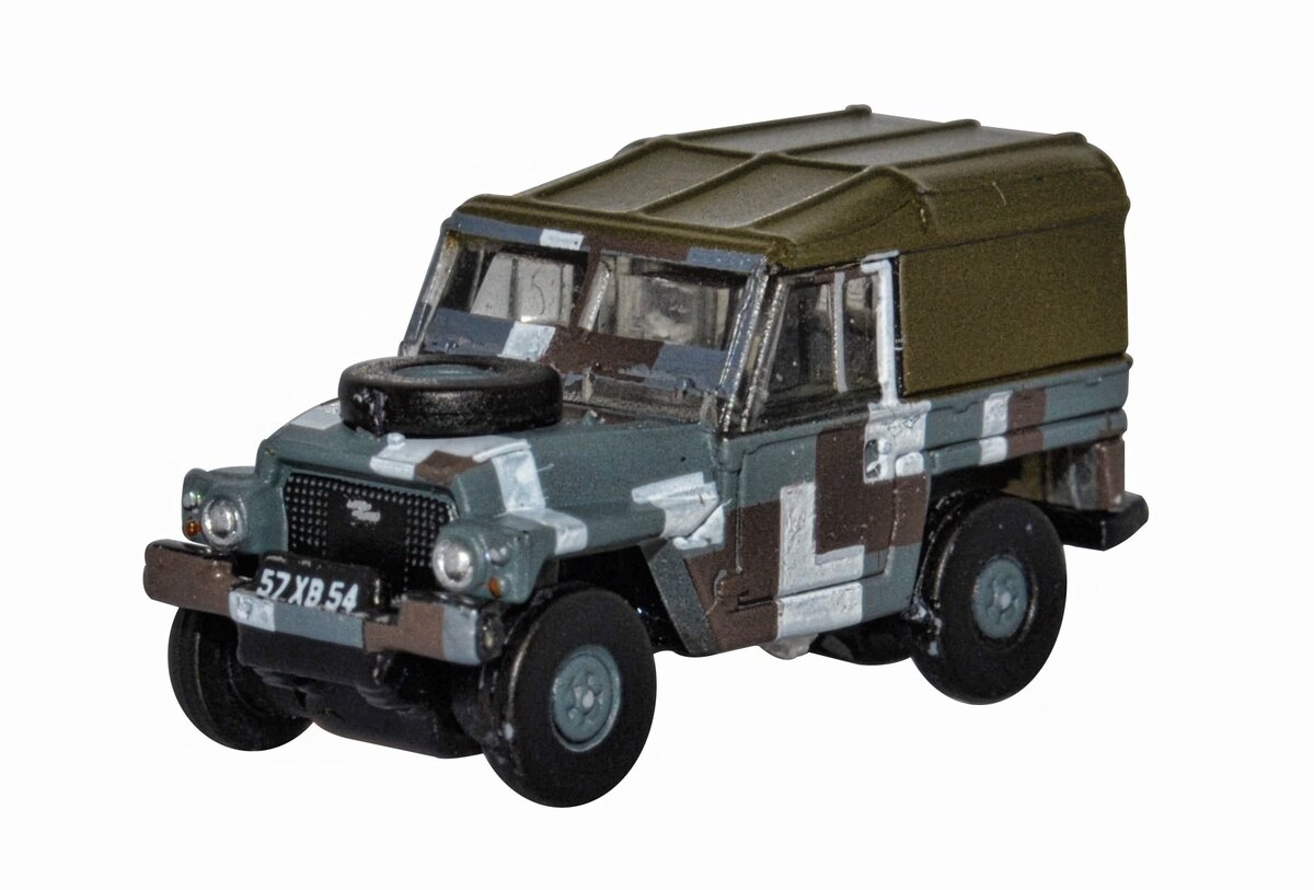 Oxford Diecast NLRL004 1:148 Berlin Scheme Land Rover Lightweight