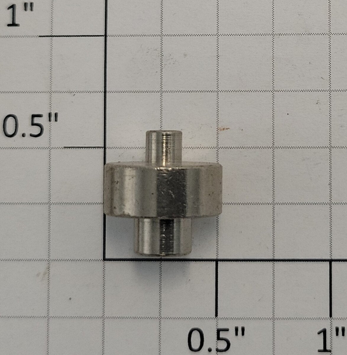 Lionel 484-4 Pivot Stud