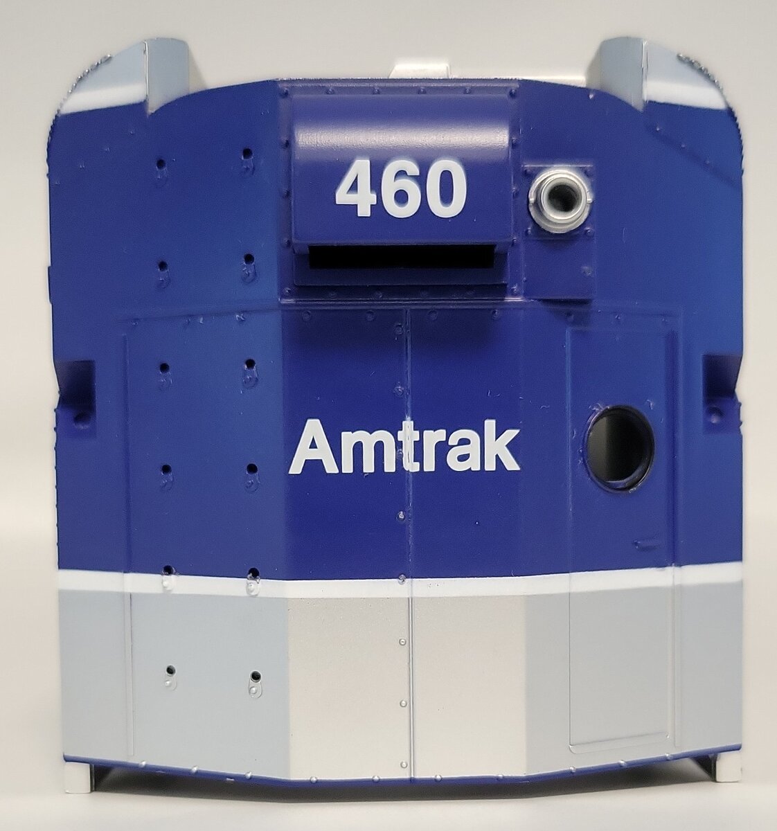 MTH 20-20329-2 O Gauge Amtrak F59PHI Diesel Locomotive Shell without Trim #460