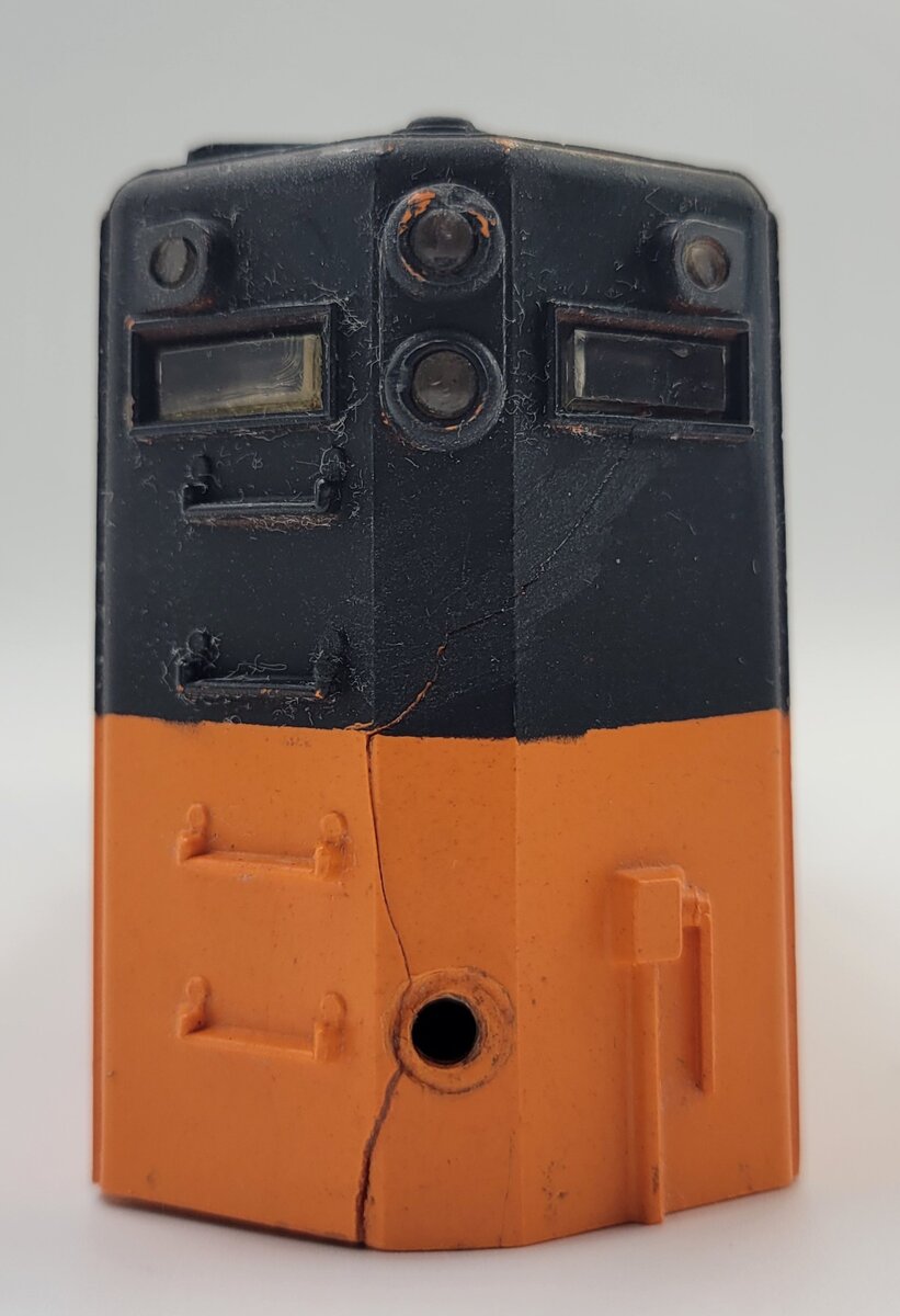 Lionel 2338-2 GP9 Diesel Milwaukee Road Shell