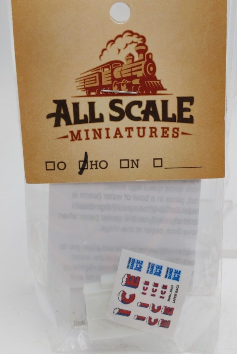 All Scale Miniatures 871899 HO Double-Door Ice Chest With Decal