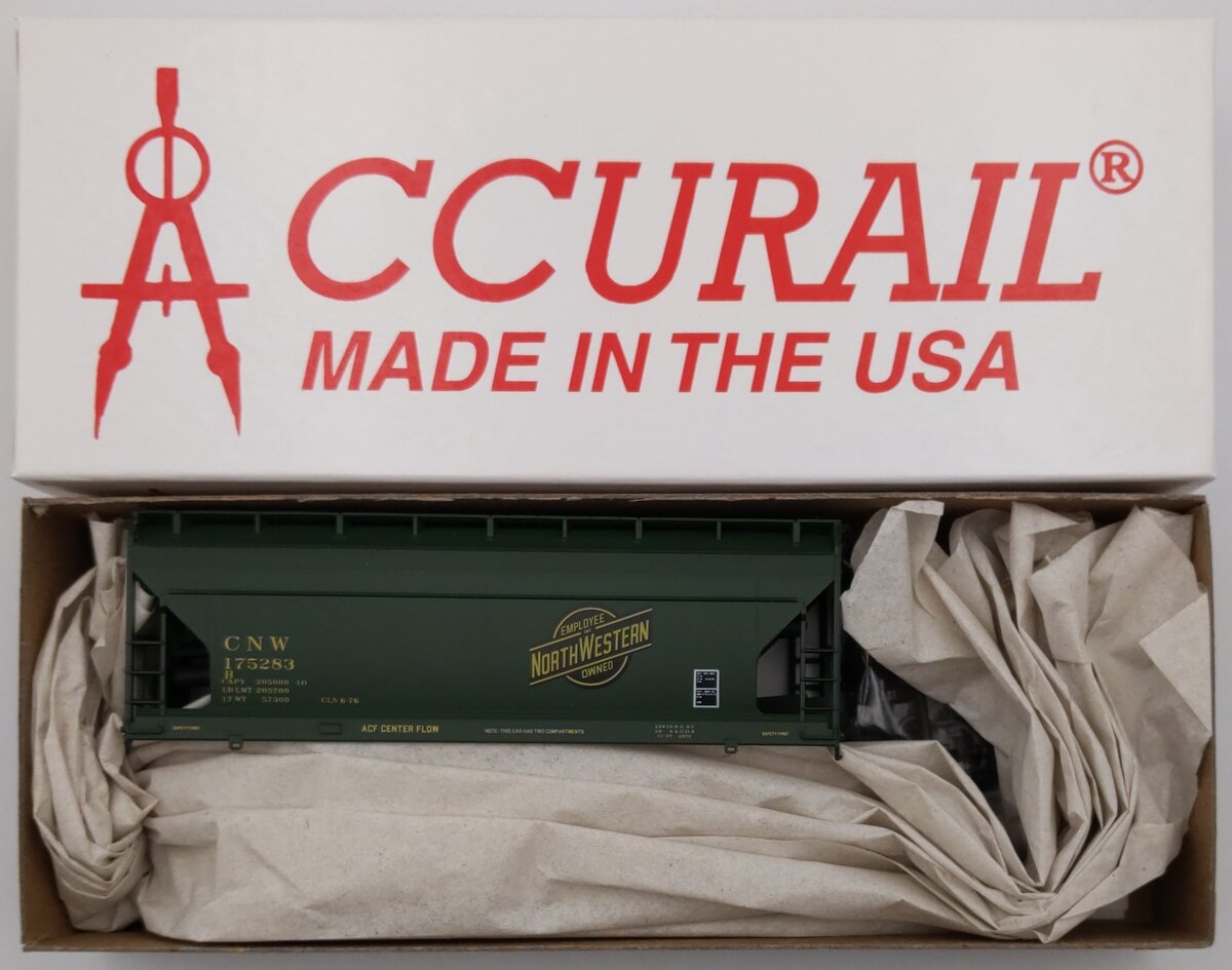 Accurail 81321 HO C&NW 2-Bay ACF Covered Hopper Kit