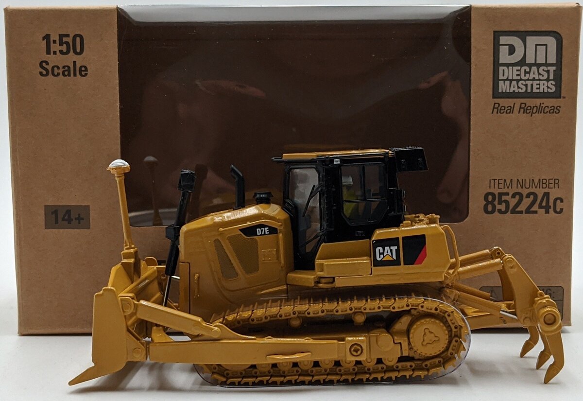 DieCast Masters 85224C 1:50 Caterpillar D7E Track-Type Tractor Dozer