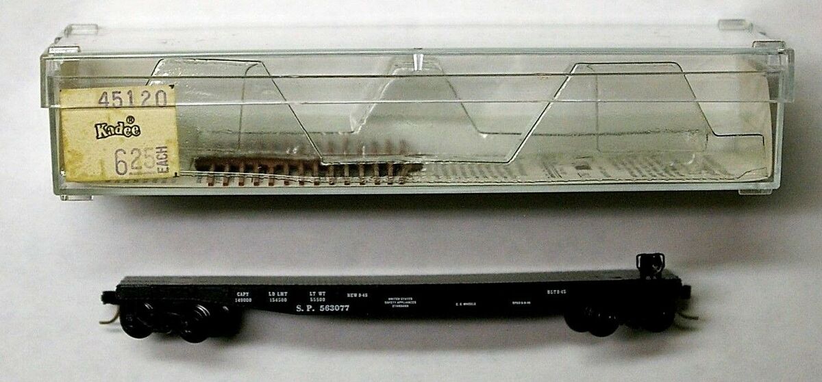 Micro-Trains 04500120 N Southern Pacific 50' Fishbelly Side Flatcar #563077