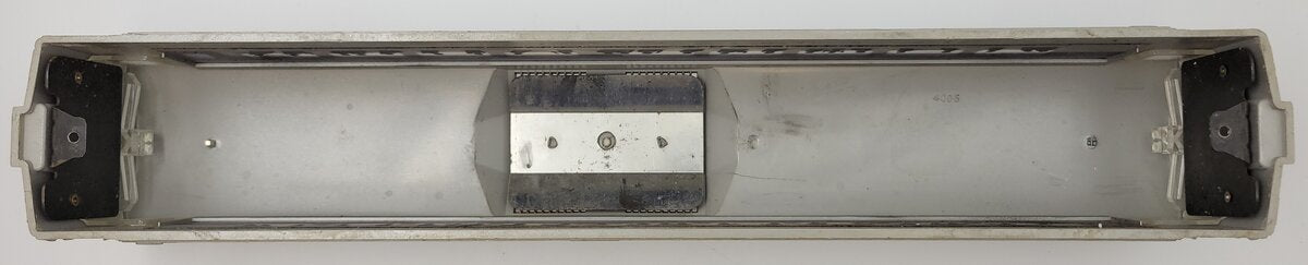 Lionel 400-1 Baltimore and Ohio Passenger Car Shell with Window Strips