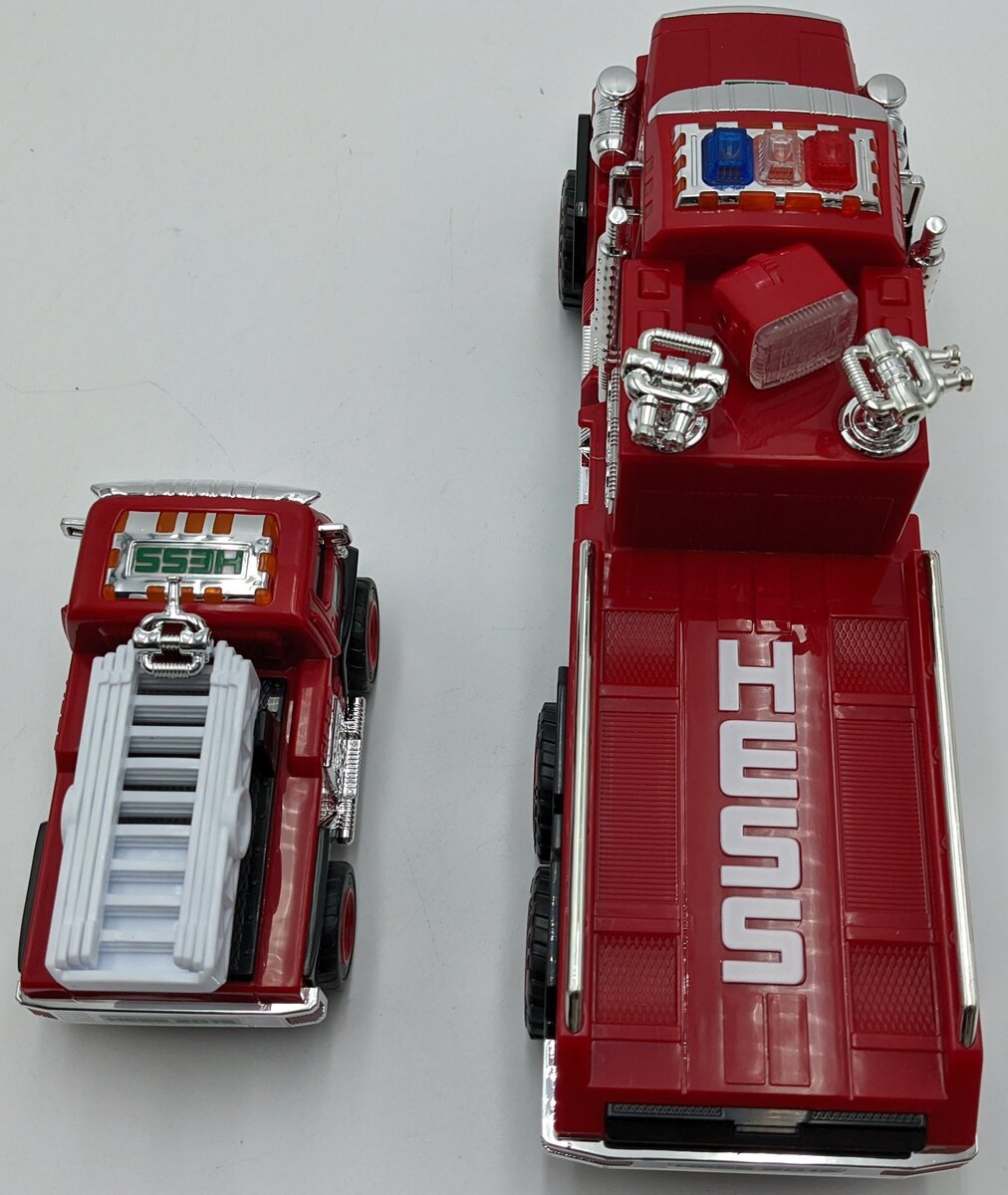 Hess 2015 Fire Truck and Ladder Rescue Vehicle