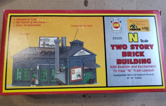 AHM 25505 N Scale Two Story Brick Building Kit