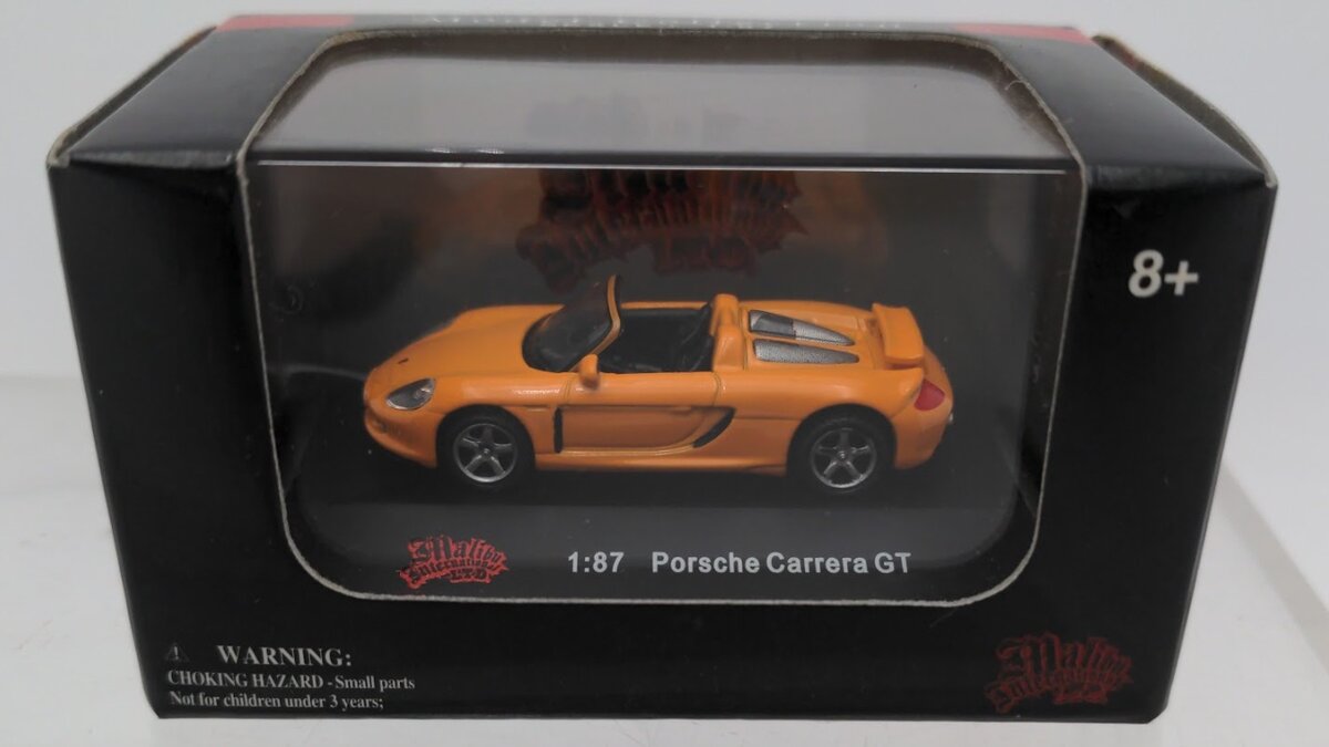 Malibu International 112 1:87 Scale Yellow Porsche Carrera GT Die Cast Car