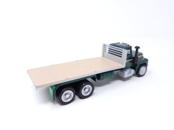 Menards 279-0748 1:48 Scale Gold Line Green Mack Truck Limited Edition