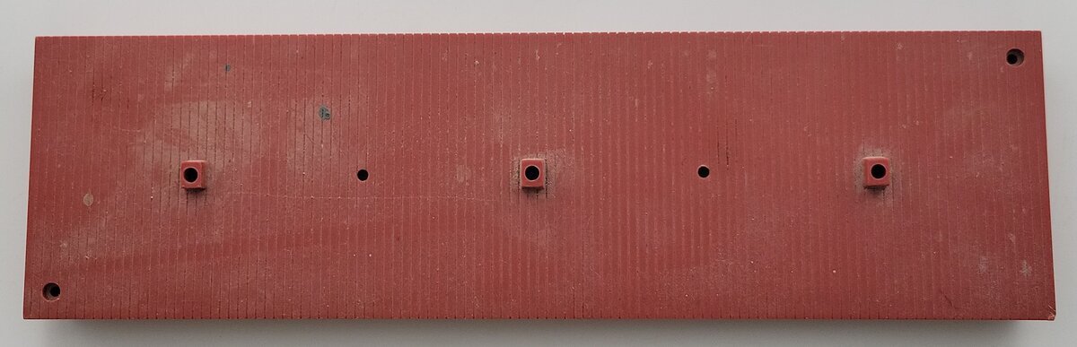 Lionel 2256-1R Red Passenger Station Platform Base