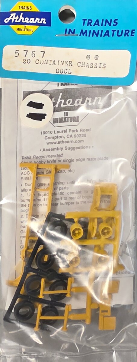 Athearn 5767 HO OOCL 20' Container Chassis Kit