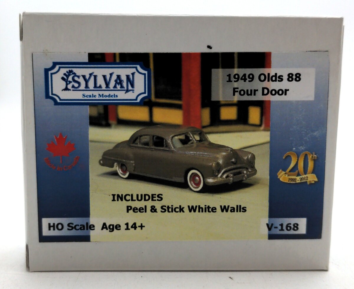 Sylvan Scale Models V-168 1:87 1949 Olds 88 Four Door Kit