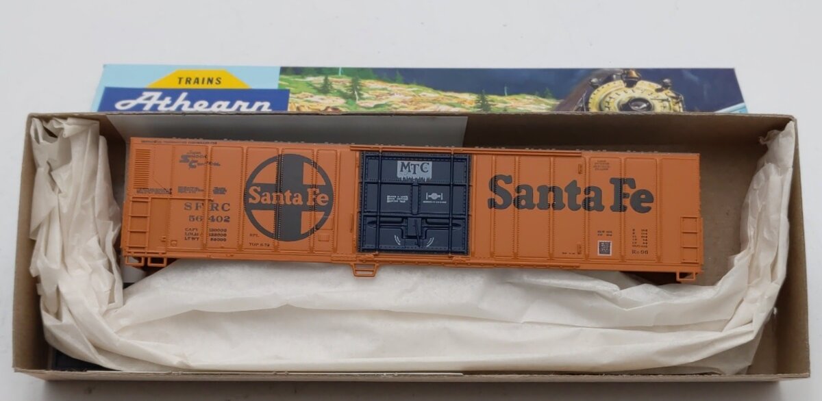 Athearn 5462 HO Scale ATSF Santa Fe 57' Mechanical Reefer # 56402 Kit