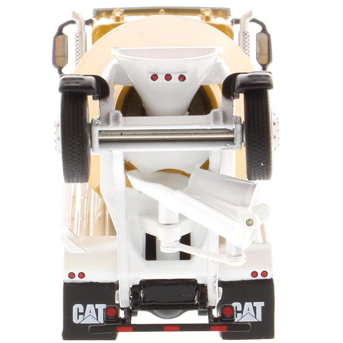 DieCast Masters 85632 1:64 CAT CT660 McNeilus Bridgemaster Concrete-Mixer