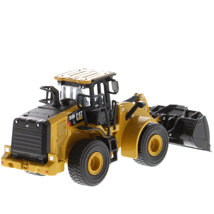 DieCast Masters 85635 1:64 Cat Diecast 950M Wheel Loader with Log Fork