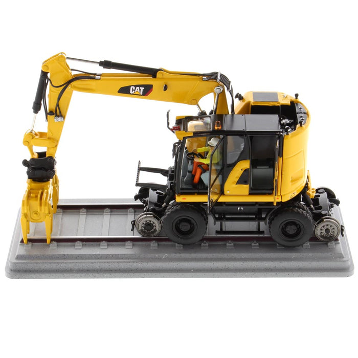 DieCast Masters 85661 1:50 Caterpillar M323F Railroad Wheeled Excavator