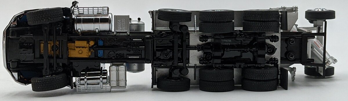 DieCast Masters 85664 1:50 Transport Series Caterpillar CT660 w/Concrete Mixer