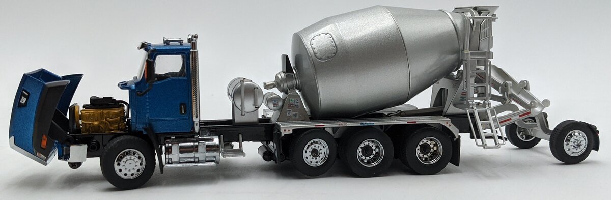 DieCast Masters 85664 1:50 Transport Series Caterpillar CT660 w/Concrete Mixer