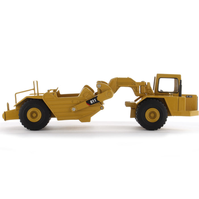 DieCast Masters 85695 1:64 Cat Diecast 611 Wheel Scraper