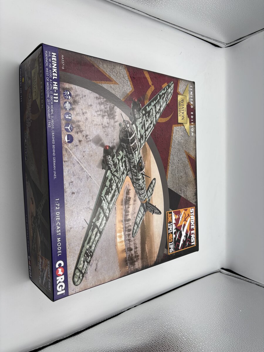 Corgi AA33718 1:72 Heinkel He-111 H-6 Operation Barbarossa Bomber Diecast Model